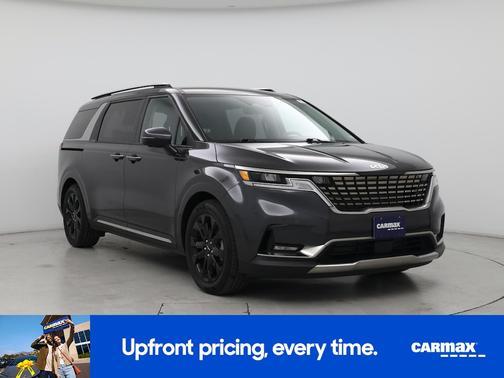 Gray 2023 Kia Carnival SX