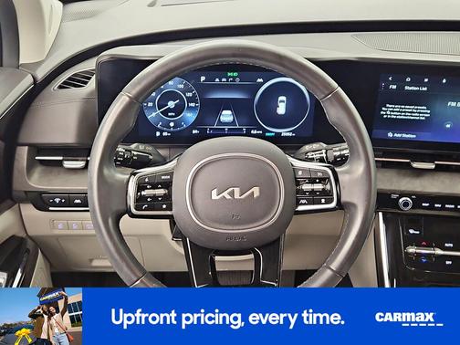 Gray 2023 Kia Carnival SX
