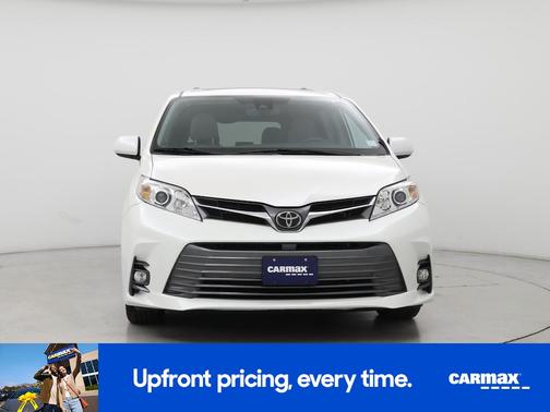 White 2019 Toyota Sienna Limited