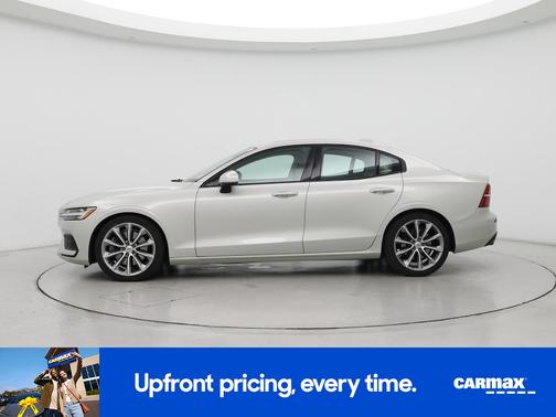 2019 Volvo S60 T6 Momentum