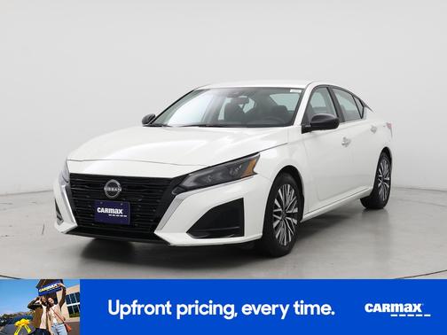 White 2025 Nissan Altima SV