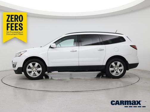 White 2017 Chevrolet Traverse LT