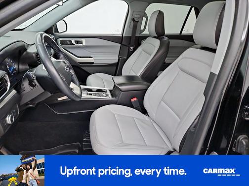 Black 2021 Ford Explorer XLT