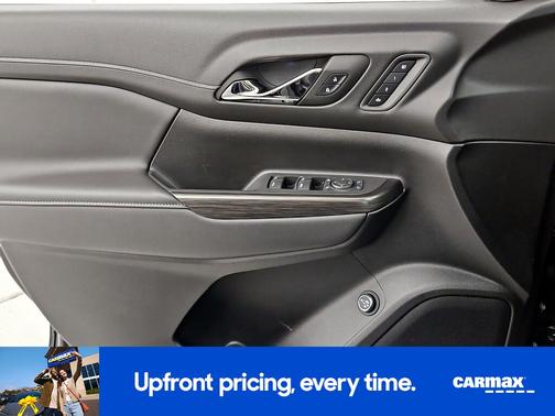 Black 2023 GMC Acadia SLT