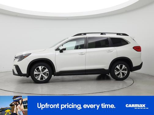 White 2023 Subaru Ascent Premium