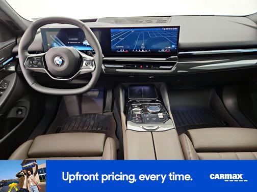 Pearl 2024 BMW 530 I xDrive