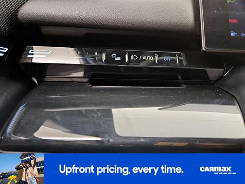 Pearl 2024 BMW 530 I xDrive