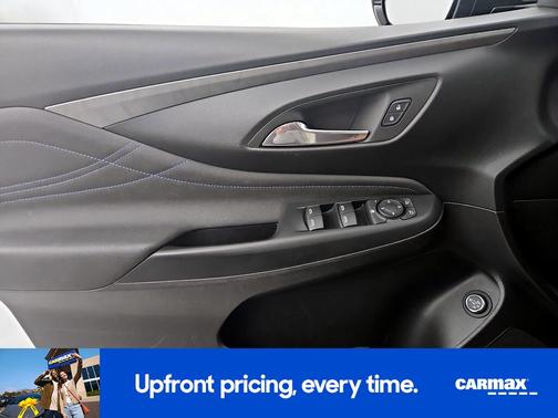 Gold 2024 Buick Envista Sport Touring