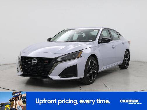 Gray 2023 Nissan Altima SR