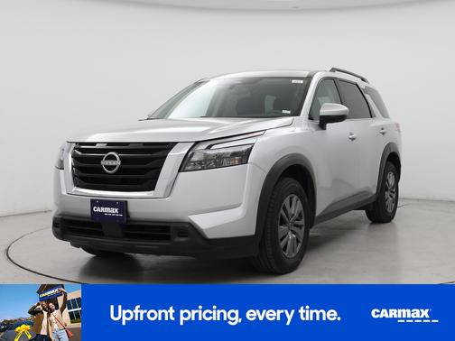 Silver 2025 Nissan Pathfinder SV