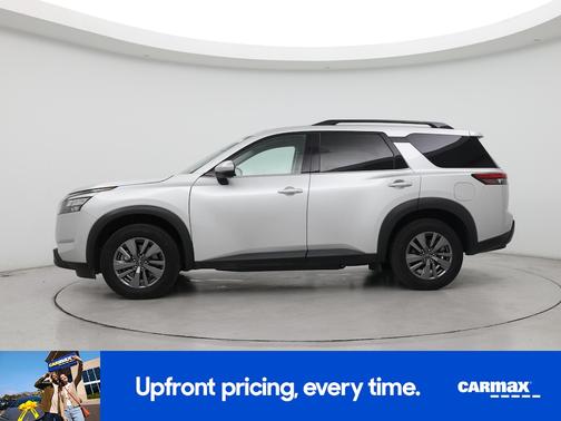 Silver 2025 Nissan Pathfinder SV