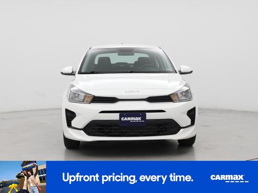 White 2022 Kia Rio LX