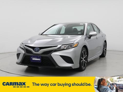 2020 Toyota Camry Hybrid SE