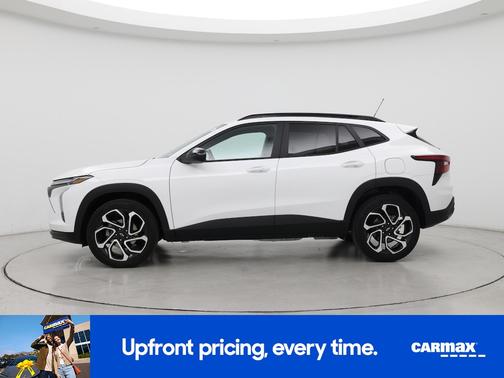 White 2024 Chevrolet Trax 2RS