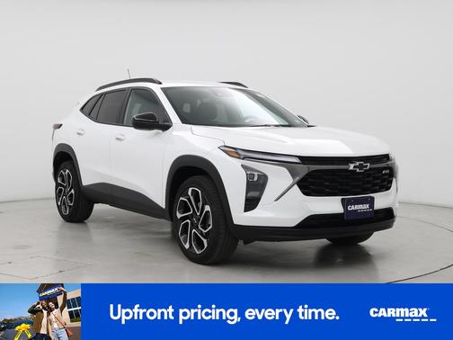 White 2024 Chevrolet Trax 2RS