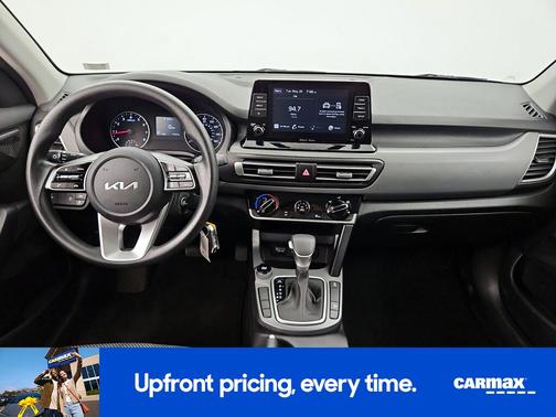 Blue 2023 Kia Seltos LX
