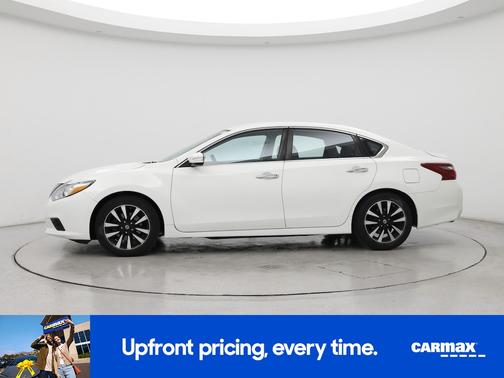 White 2018 Nissan Altima SL