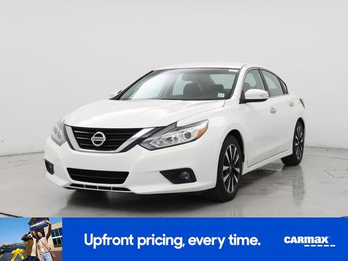 White 2018 Nissan Altima SL