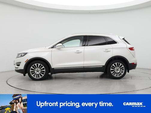 White 2017 Lincoln MKC Reserve