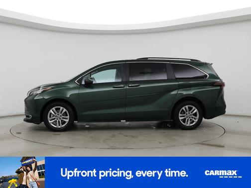 2023 Toyota Sienna XLE