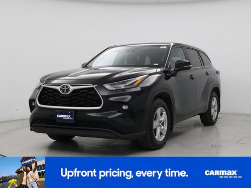 Black 2024 Toyota Highlander LE