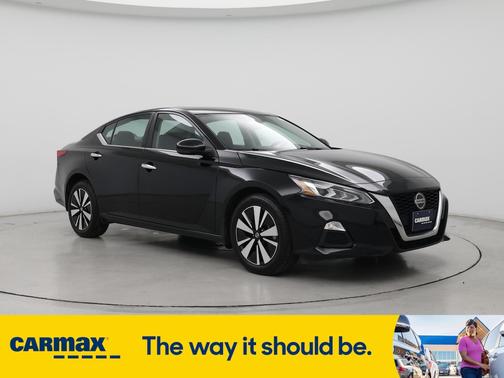 2022 Nissan Altima SV