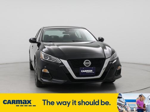 2022 Nissan Altima SV
