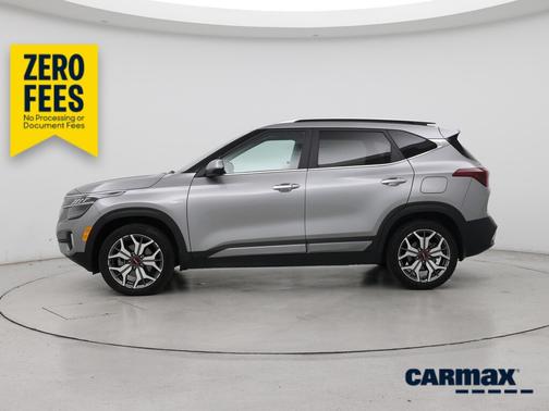 Gray 2023 Kia Seltos SX