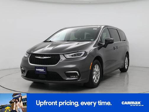 2023 Chrysler Pacifica Touring