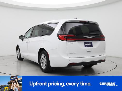 2023 Chrysler Pacifica Touring