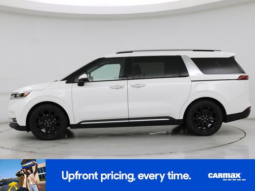 White 2022 Kia Carnival SX Prestige