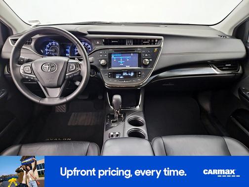 Silver 2018 Toyota Avalon XLE