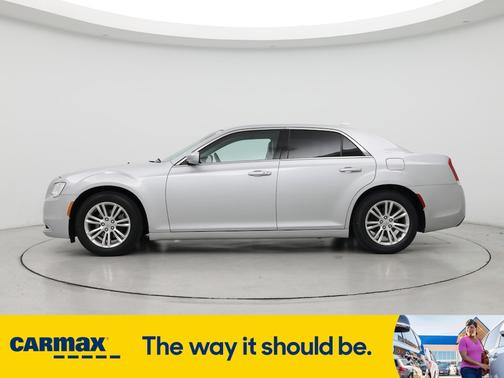 2020 Chrysler 300 Touring L