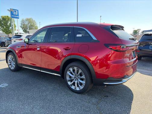 Soul Red Crystal Metallic 2026 Mazda CX-90 3.3 Turbo Premium Plus