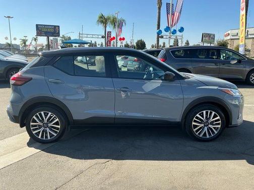 2023 Nissan Kicks SV