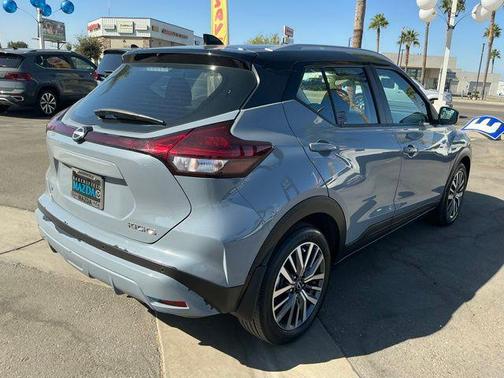 2023 Nissan Kicks SV