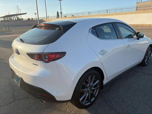 2023 Mazda Mazda3 FWD w/Preferred Package