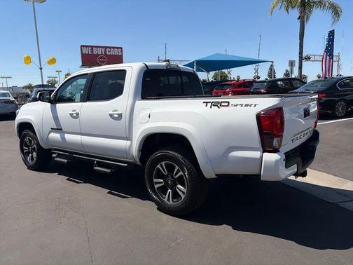 Super White 2019 Toyota Tacoma TRD Sport