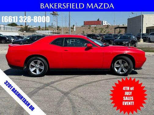 2022 Dodge Challenger SXT