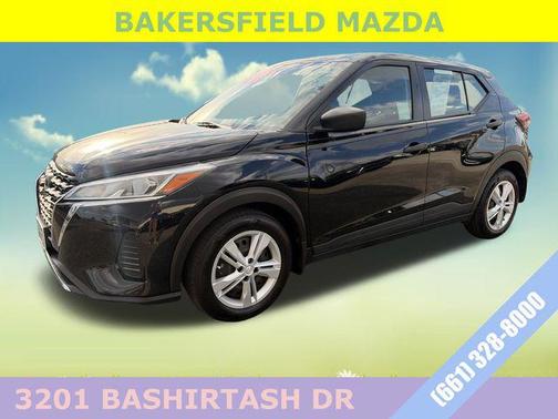 Super Black 2023 Nissan Kicks S