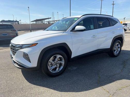 White Pearl 2024 Hyundai TUCSON SEL