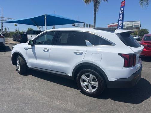 2023 Kia Sorento LX
