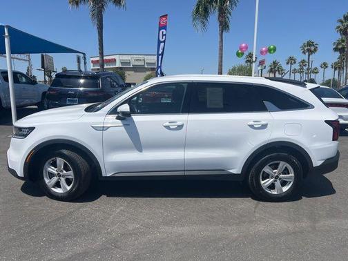 2023 Kia Sorento LX