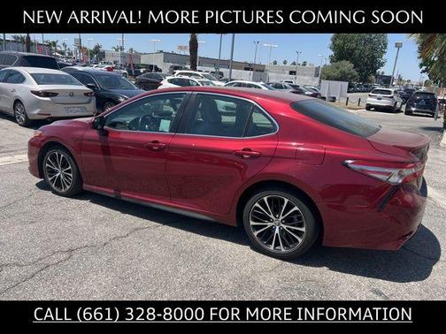 2018 Toyota Camry SE