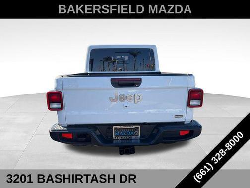 Bright White Clearcoat 2021 Jeep Gladiator Overland