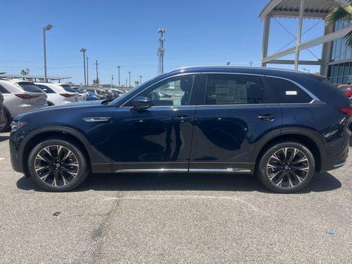 2025 Mazda CX-90 PHEV Premium Plus