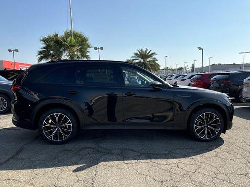 2025 Mazda CX-70 PHEV Premium