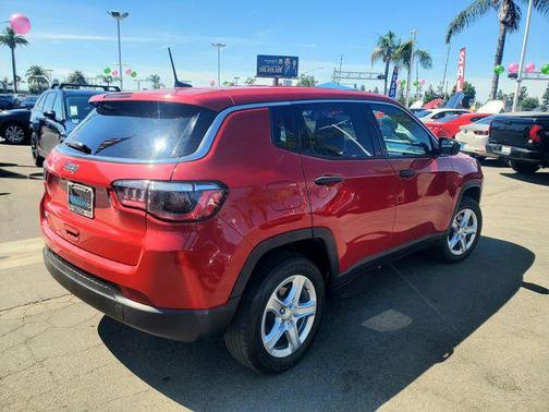 2023 Jeep Compass Sport