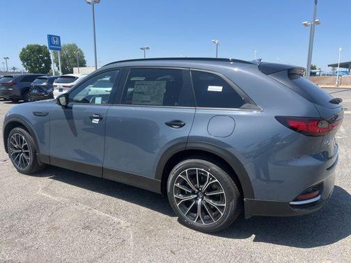2025 Mazda CX-70 PHEV Premium Plus