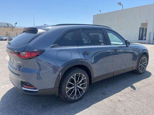 2025 Mazda CX-70 PHEV Premium Plus